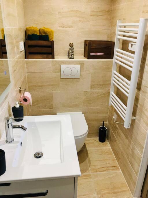 Bleu Lavande 1 - Appartement Cosy Ambiance Village إستريس المظهر الخارجي الصورة
